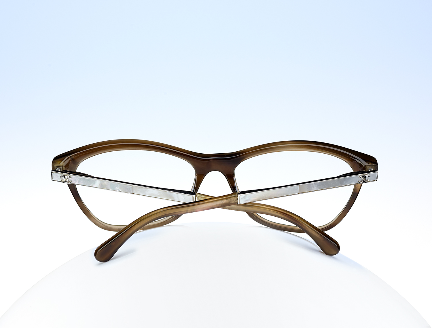 02_EYEWEAR - THE 2015 PEARL COLLECTION - ARTISTIC PICTURES_LD