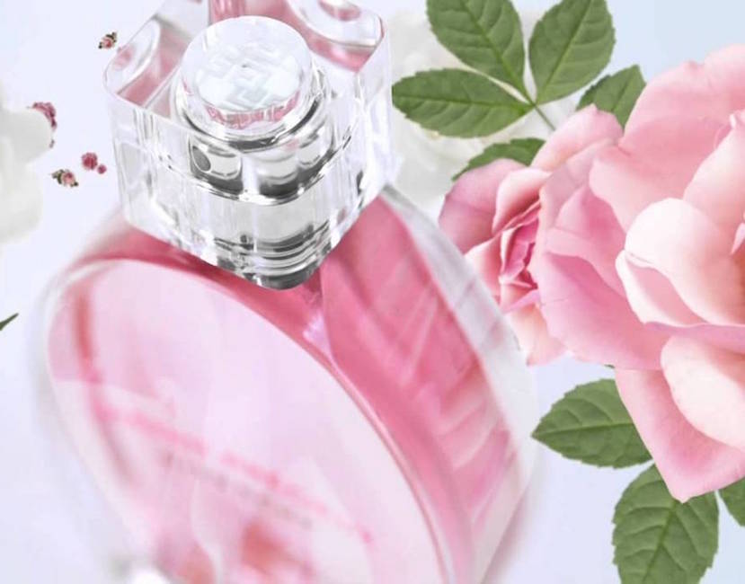 Givenchy: Jardin Precieux - květinově-ovocná toaletní voda se svěží vůní čaje Marie Antoinette, noblesní růže a hrušky